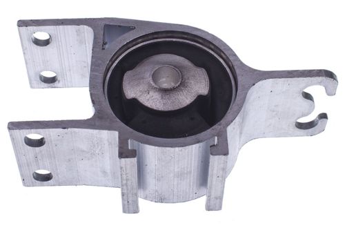 BUCHA TRASEIRA DA BANDEJA DIANT L DIR MERCEDES CLA160 13/18