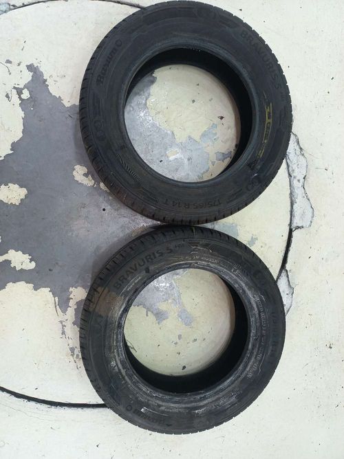 PAR DE PNEU BARUM 175/65R14 88 RADIAL