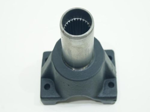 FLANGE EIXO ENTALHADO CÂMBIO 240F, CL2615B F-4000 75/82 F-1000 90/96 F-2000 80/85 4 E 5M