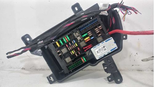 CAIXA DE FUSIVEIS BMW 320 2.0 2021