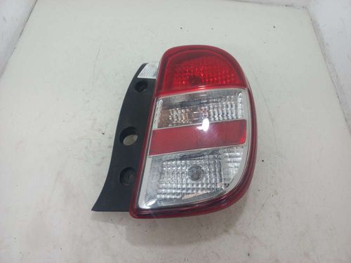 LANTERNA DIREITA NISSAN MARCH 1.0 2014