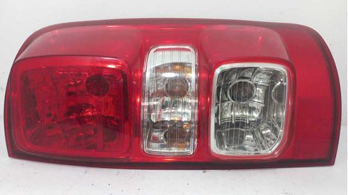 LANTERNA DA TAMPA DIREITA CHEVROLET S10 2.8 2014