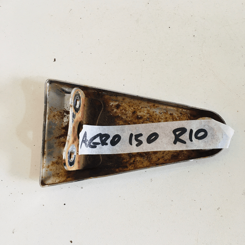 Orelha Suporte Do Farol Aranha Cbx 150 Aero Original